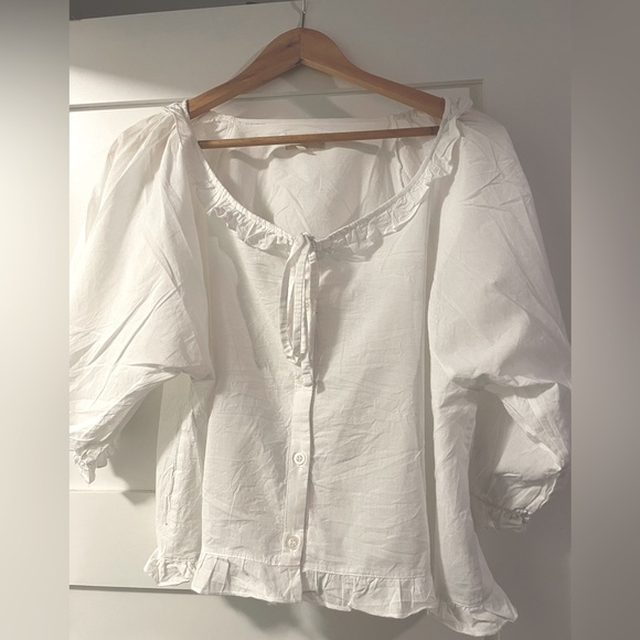 sonderhaus Tops - Sonderhaus Romeo Top White Size Large (EUC)